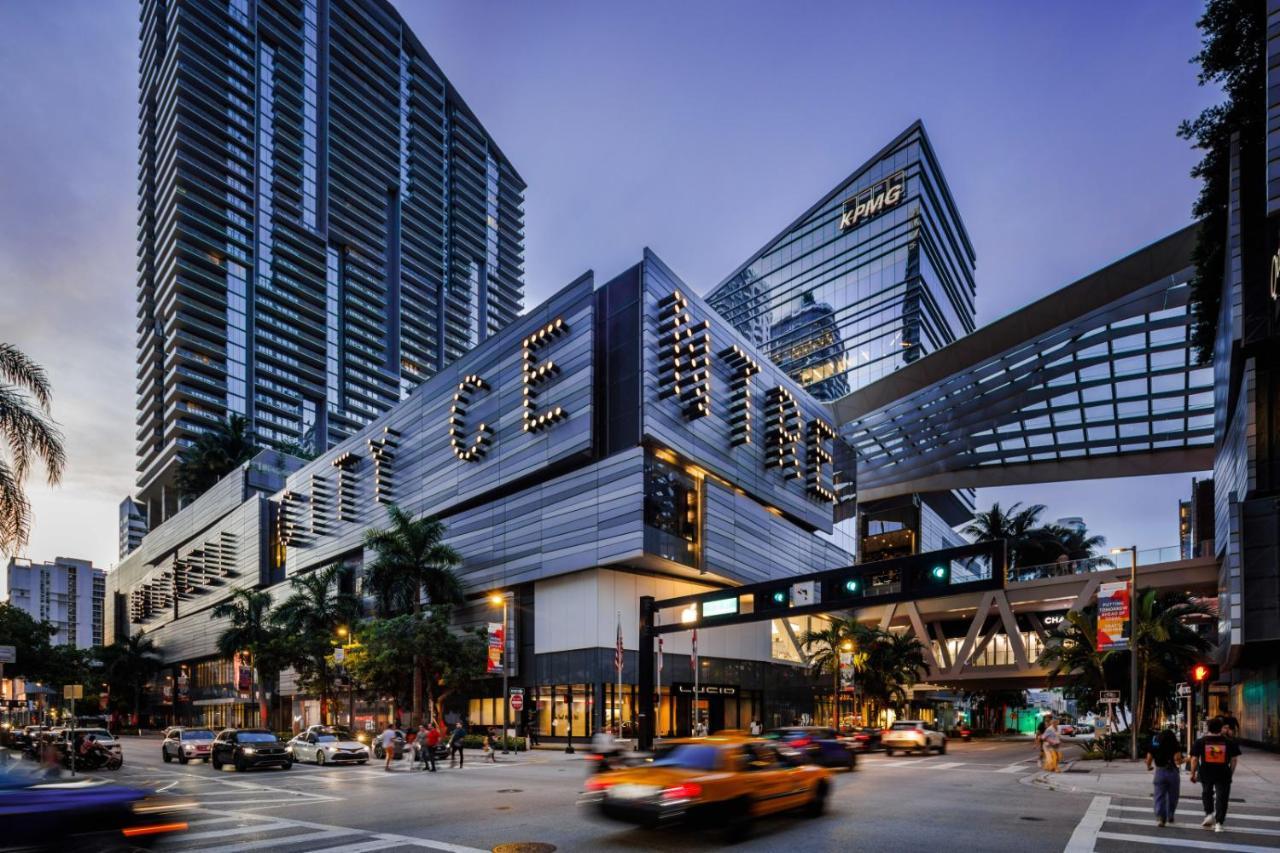 Serene Full Bed With 50 Inch Smart Tv, Netflix, Airplay, Mini-Fridge, And 500 Mbps Wifi Near Fiu, Dolphin Mall, Airport ميامي المظهر الخارجي الصورة